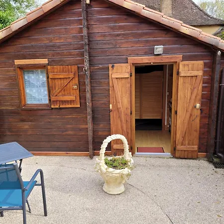 Au Petit Chalet Gigouzac Exterior foto